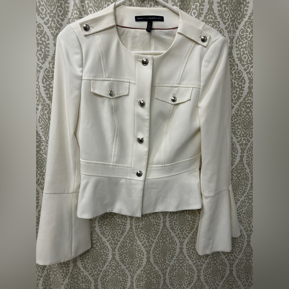 White House Black Market White Blazer Structured Fitted Design